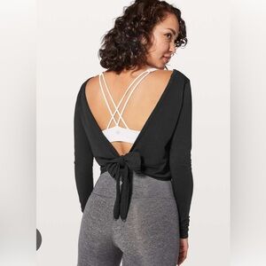 NWT Lululemon It’s A Tie Long sleeve shirt!!  Black.  Size 2.